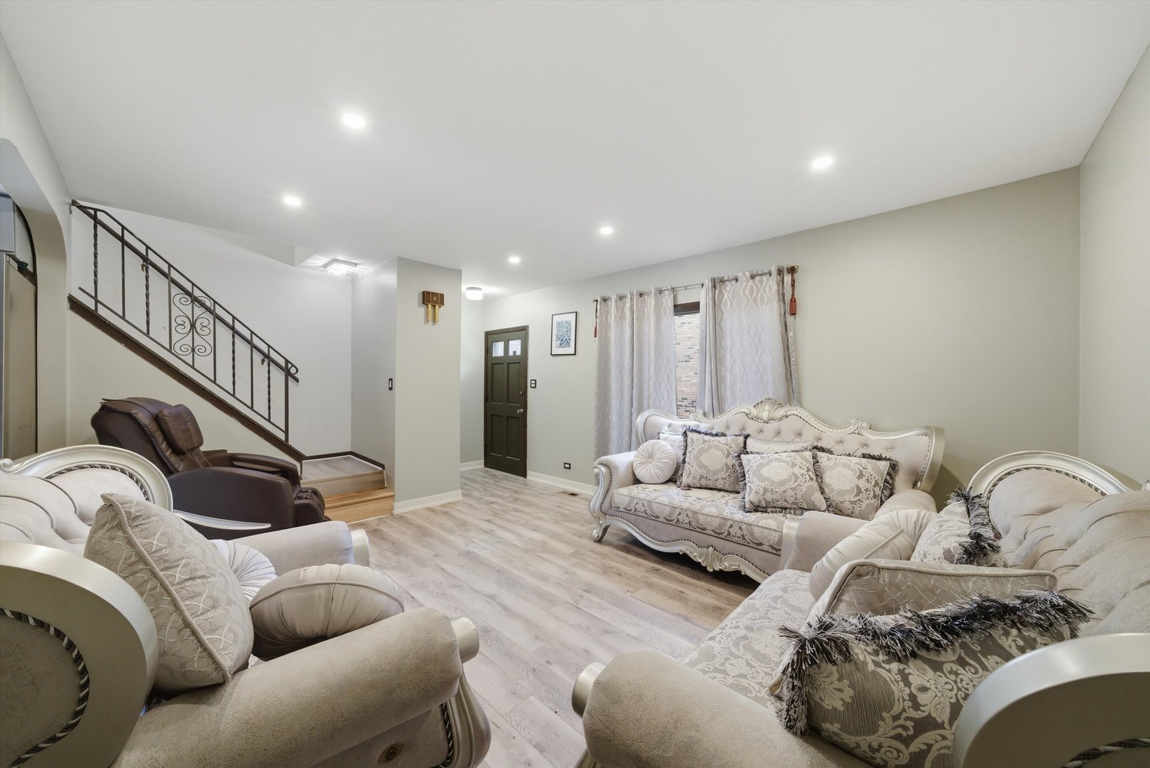 20 Ottawa Court Property Photo 3