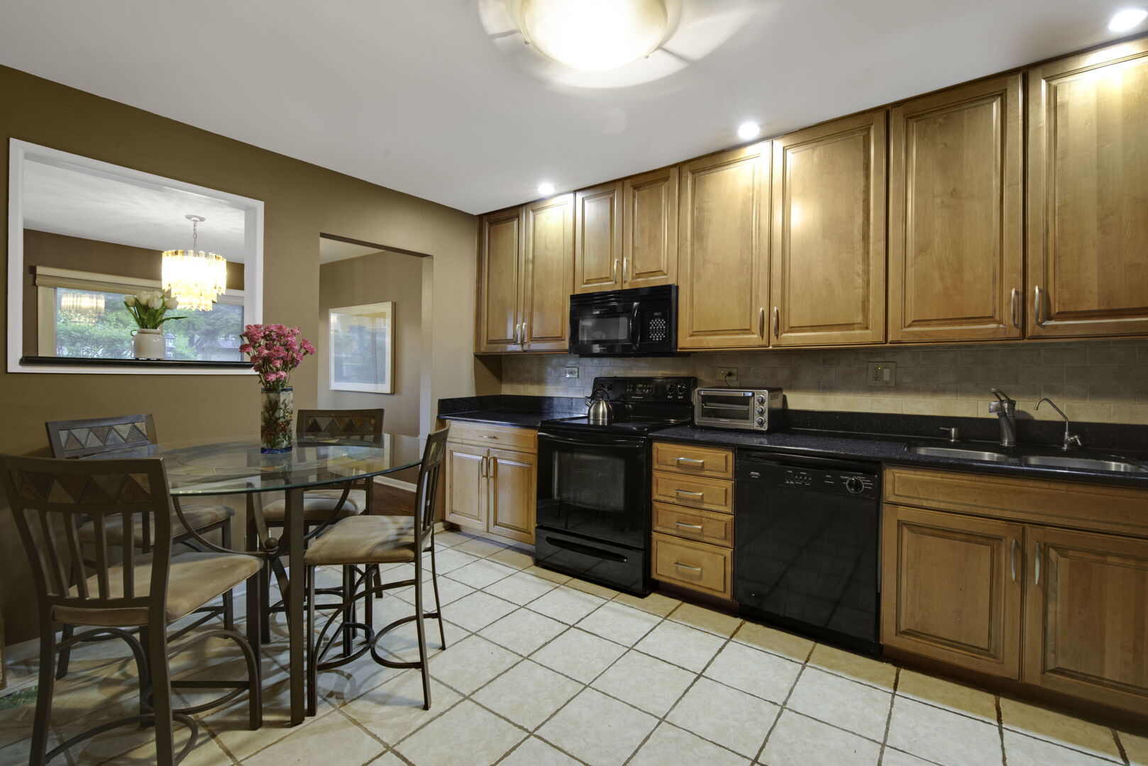 404 Bluebird Lane Property Photo 4