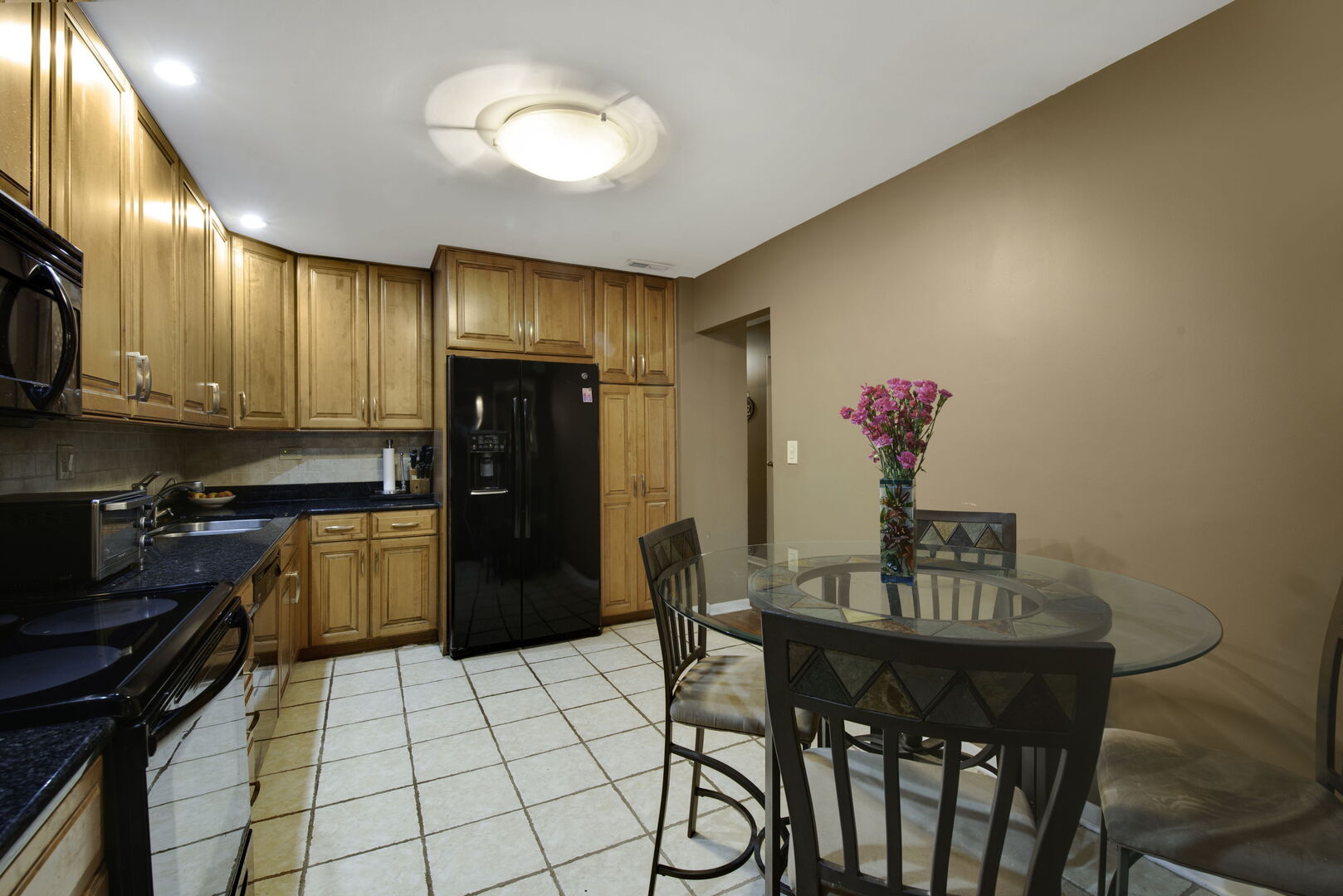 404 Bluebird Lane Property Photo 5