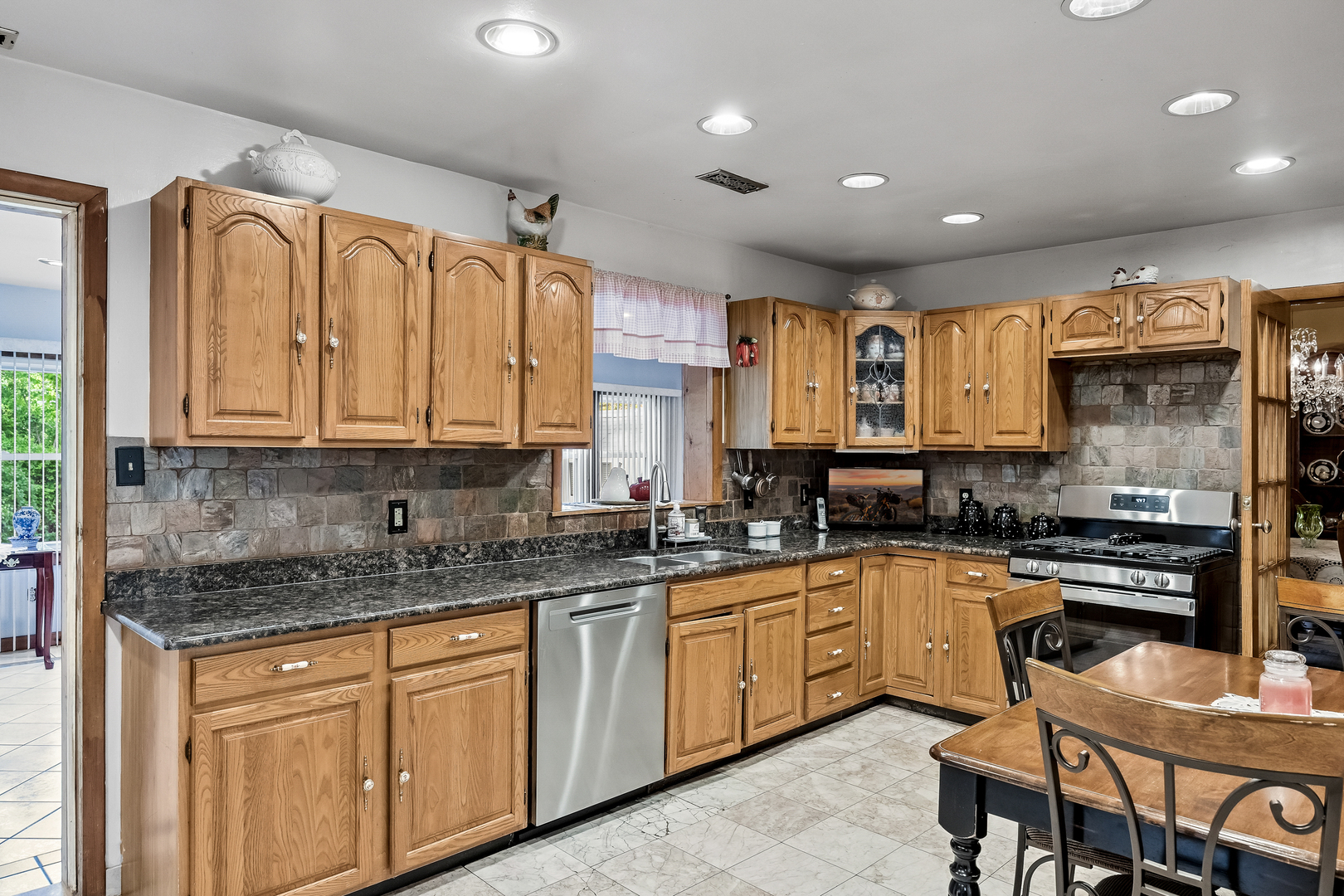 245 Ashland Avenue Property Photo 16