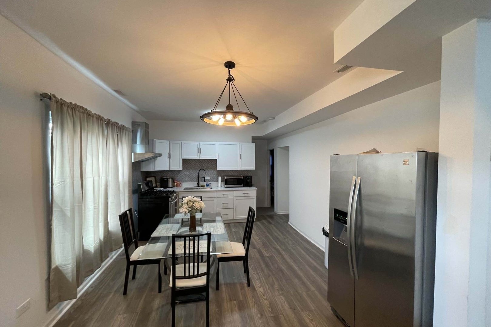 15736 Turlington Avenue Property Photo 6