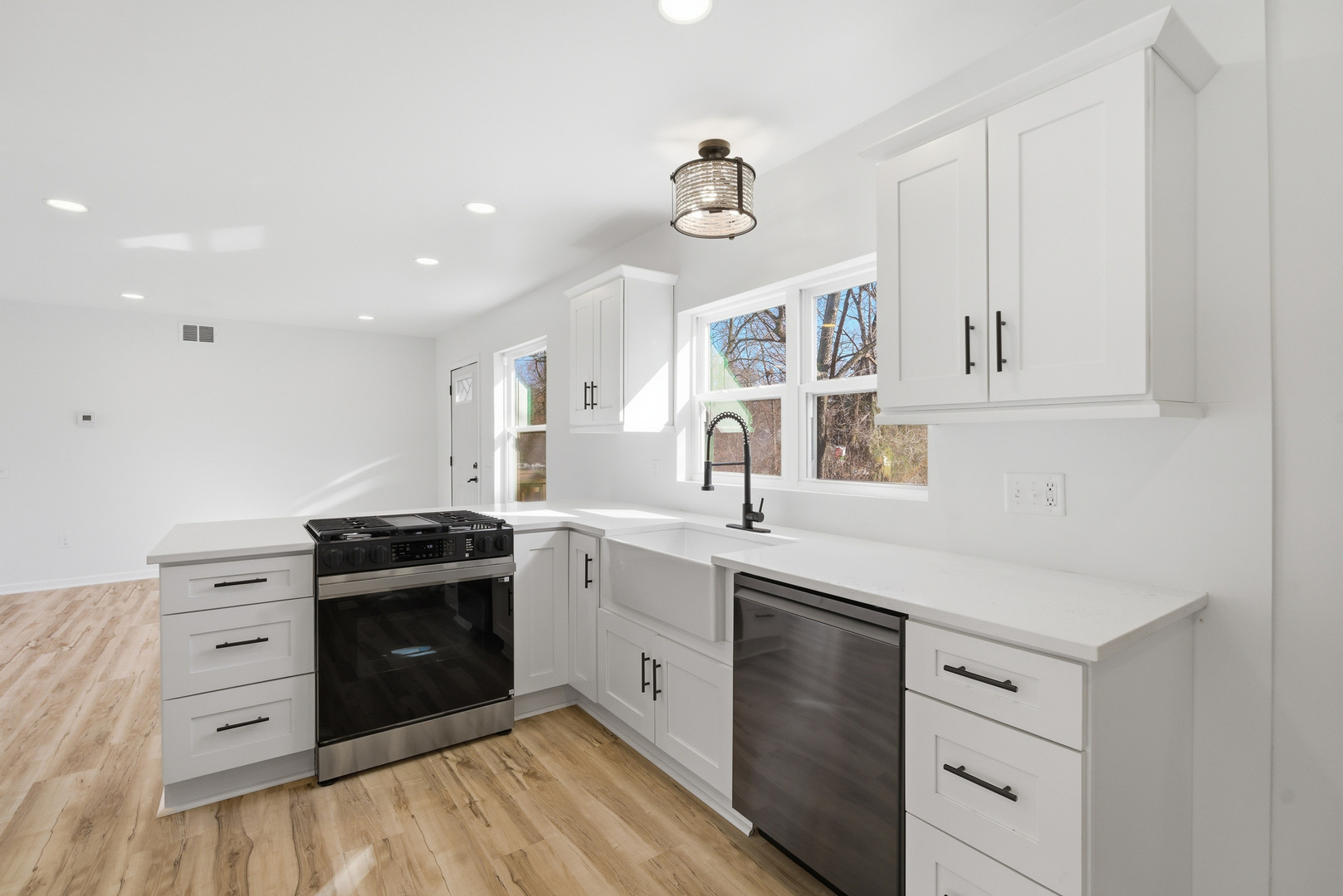7325 Locust Avenue Property Photo 15