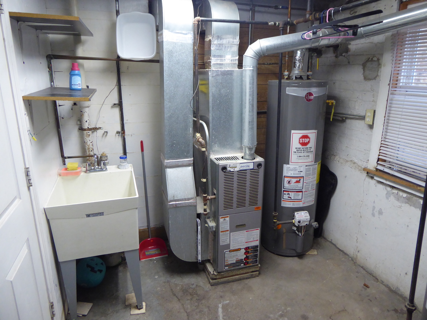 1410 Scoville Avenue Property Photo 8