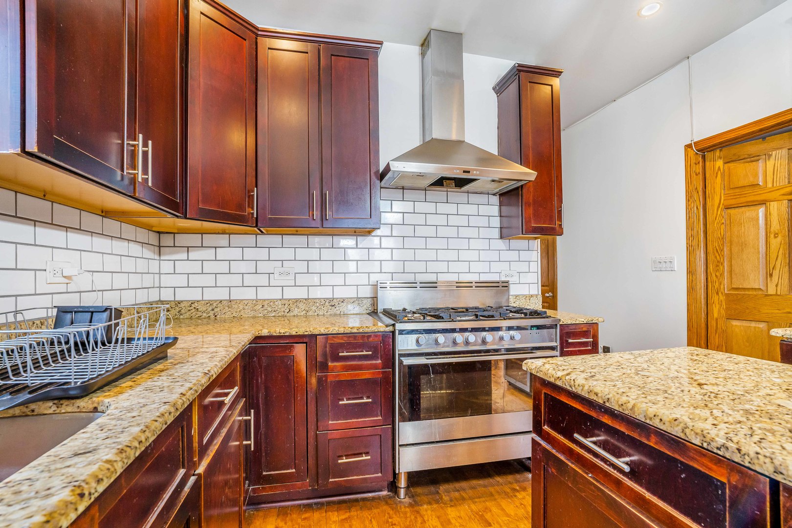 2345 Harvey Avenue Property Photo 6