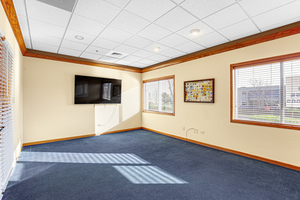19027 S Jodi Road H-1d Property Photo 3
