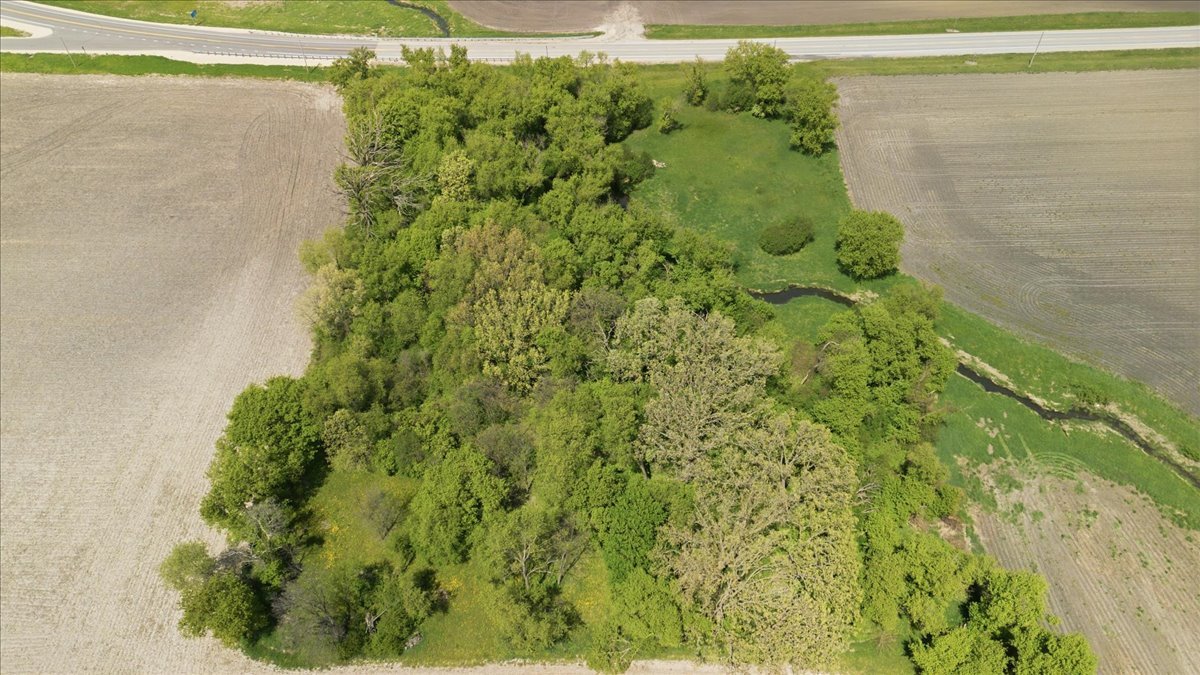 39xx State Line Road Property Photo 8