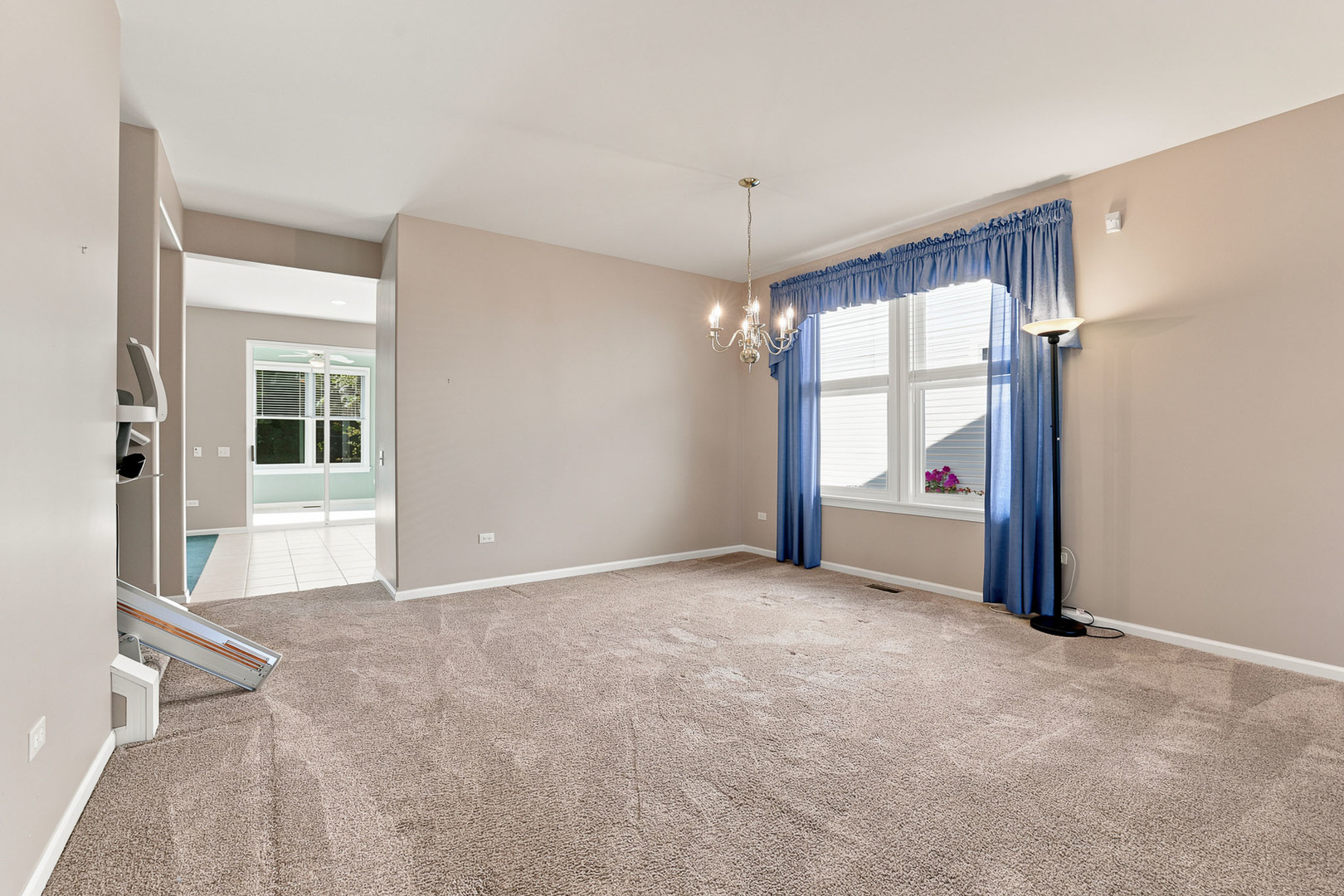 13263 Stonebridge Drive Property Photo 2