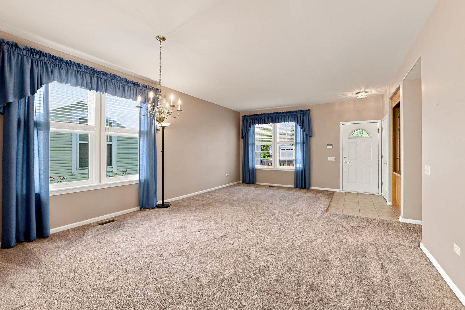 13263 Stonebridge Drive Property Photo 4