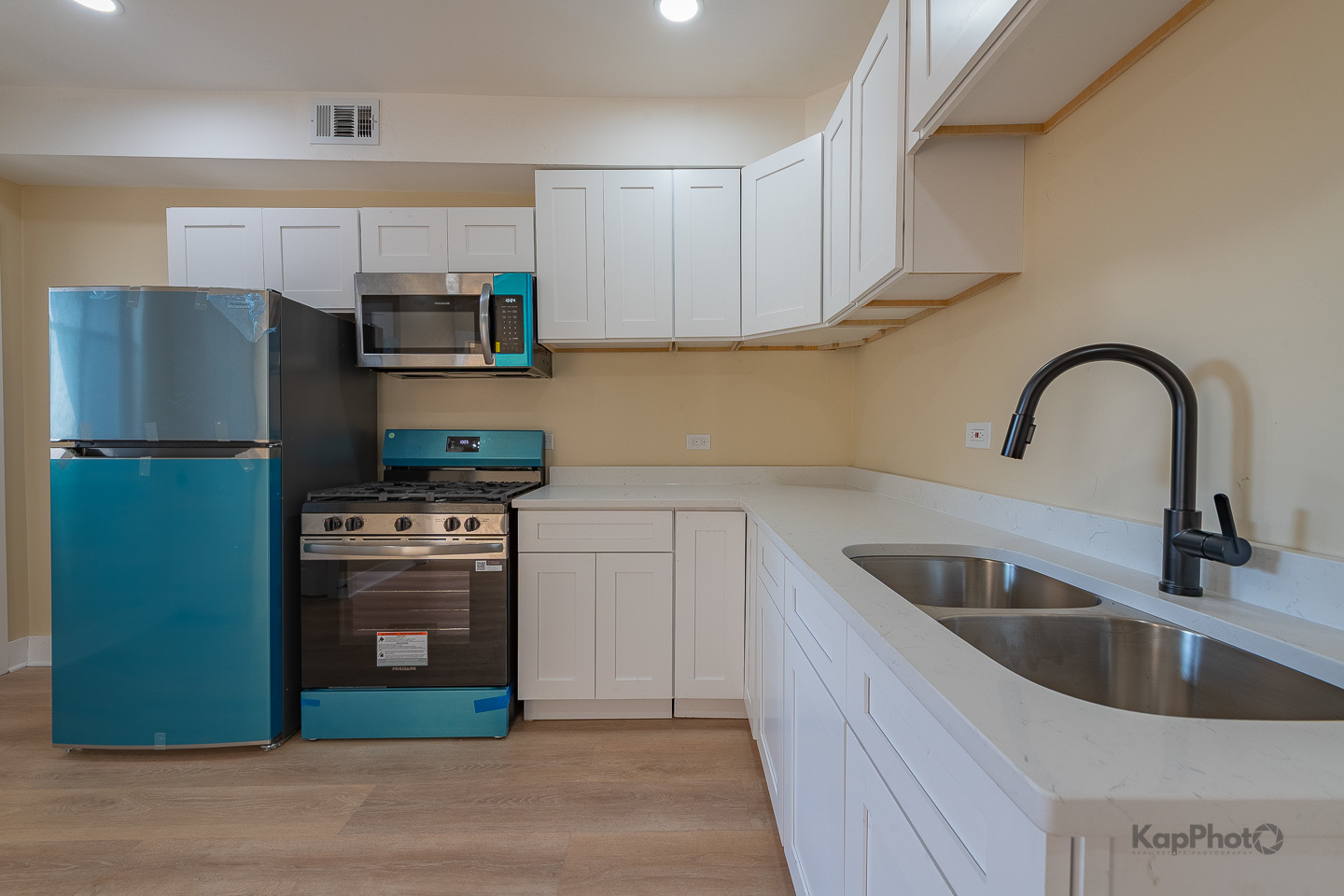 7727 S Carpenter Street Property Photo 19