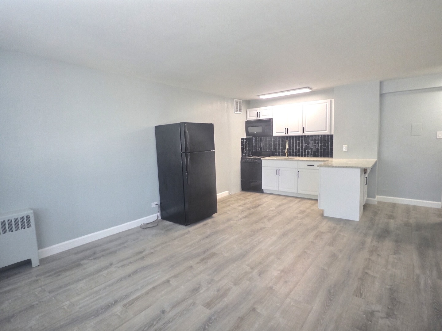 2610 W Balmoral Avenue 105 Property Photo 5