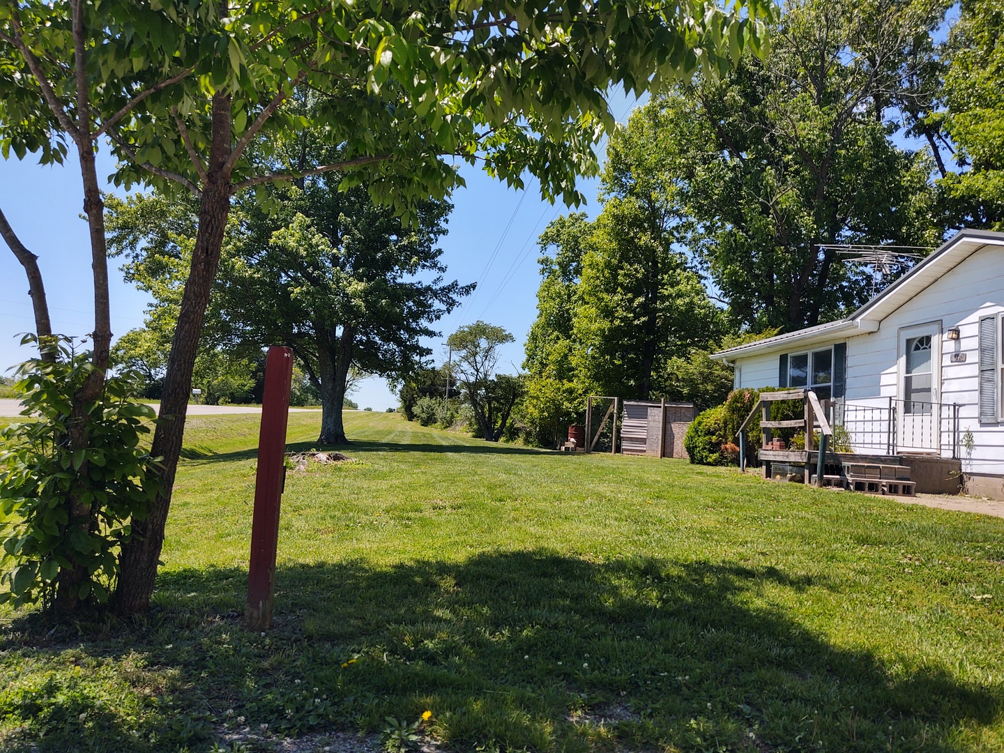 1045 Ozark Road Property Photo 4