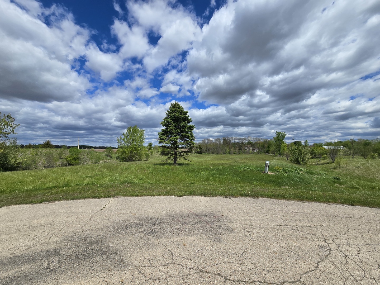810 Indian Property Photo 6