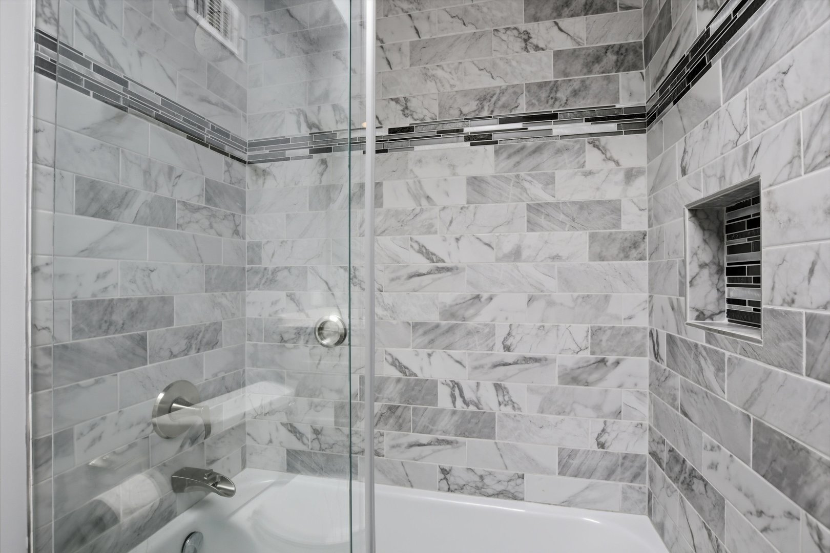 10550 W Cermak Road Property Photo 32