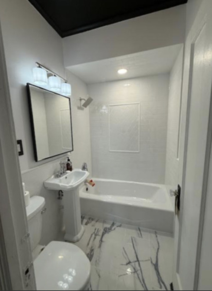 1329 W Addison Street 3a Property Photo 10