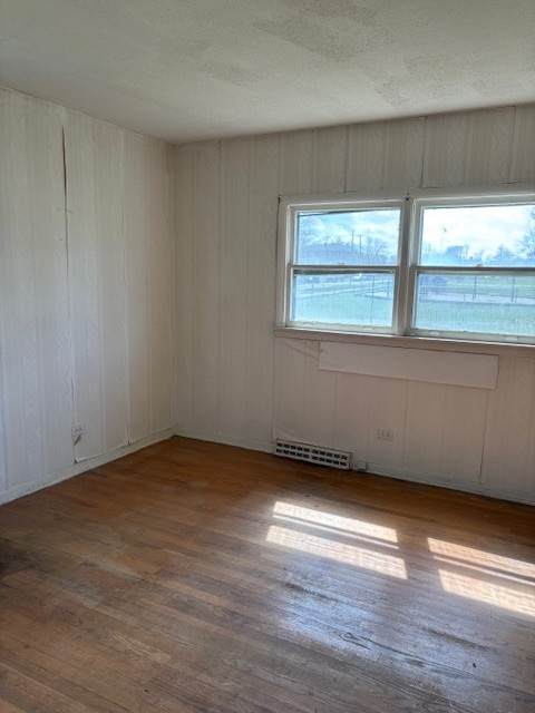 1244 Center Avenue Property Photo 11