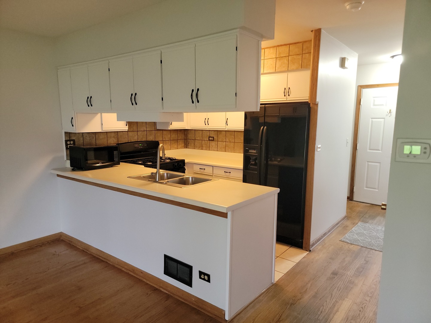 473 Nicole Drive 3c Property Photo 4