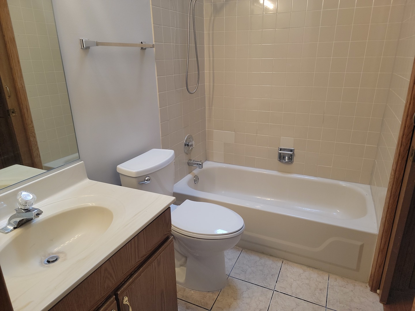 473 Nicole Drive 3c Property Photo 7