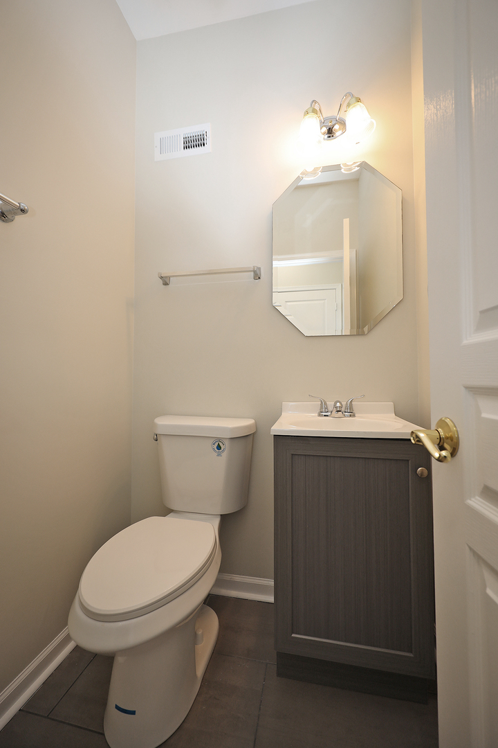 24854 W Gates Lane Property Photo 13
