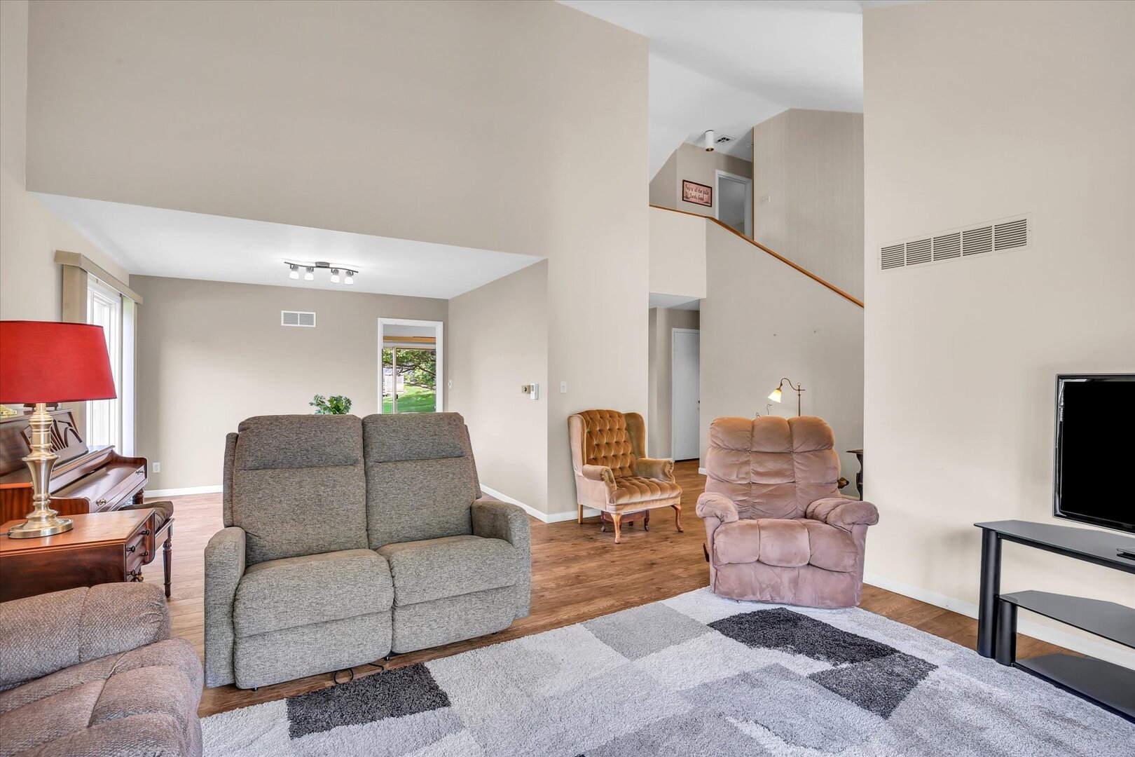 332 Indian Hills Drive Property Photo 15