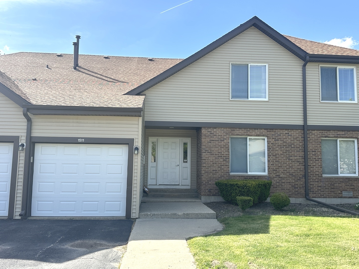 1511 Longwood Drive 1511 Property Photo 1