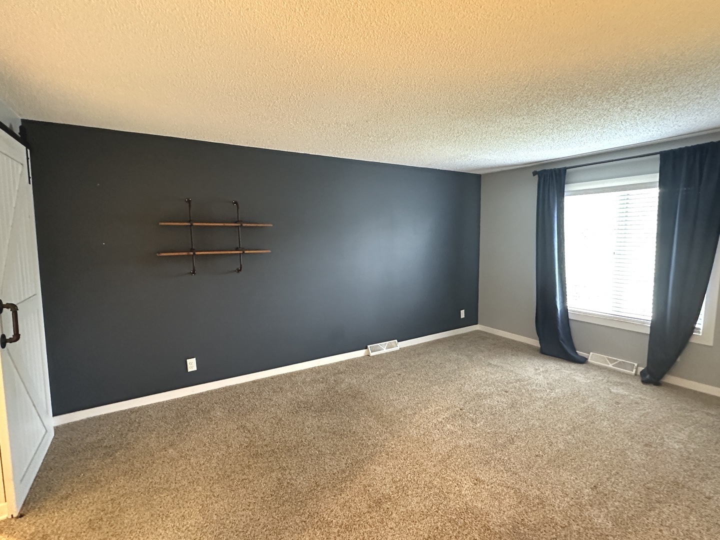 1511 Longwood Drive 1511 Property Photo 11