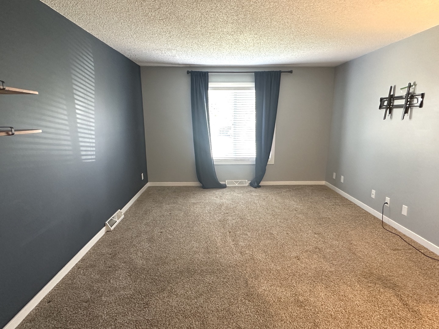1511 Longwood Drive 1511 Property Photo 12