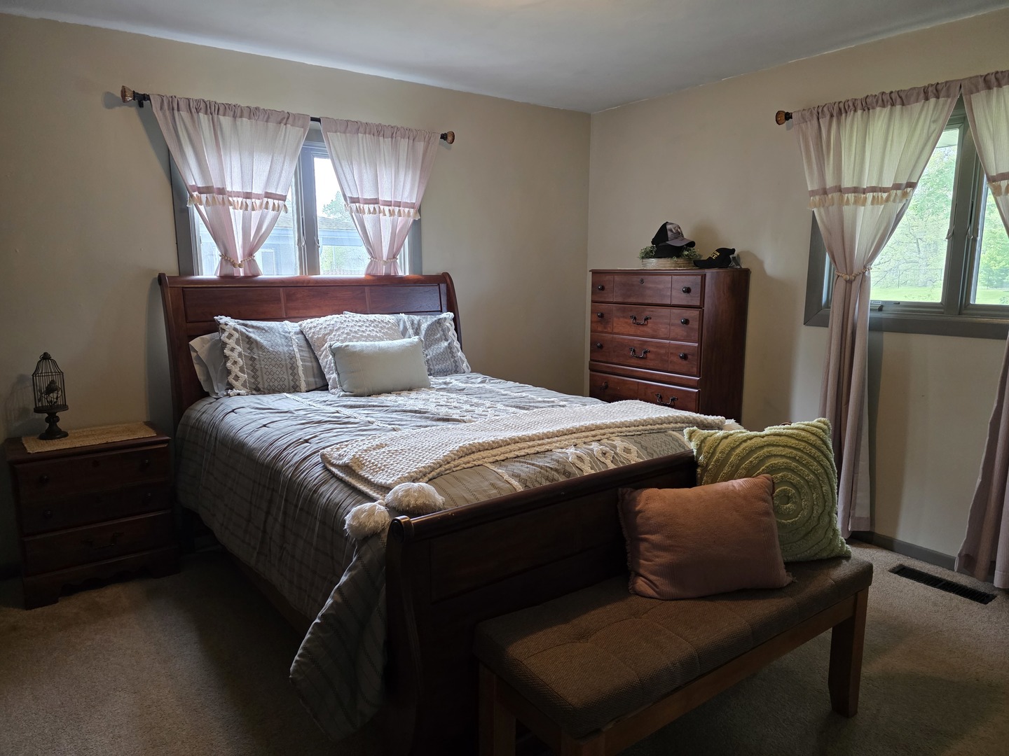 304 Tree Lane Property Photo 10