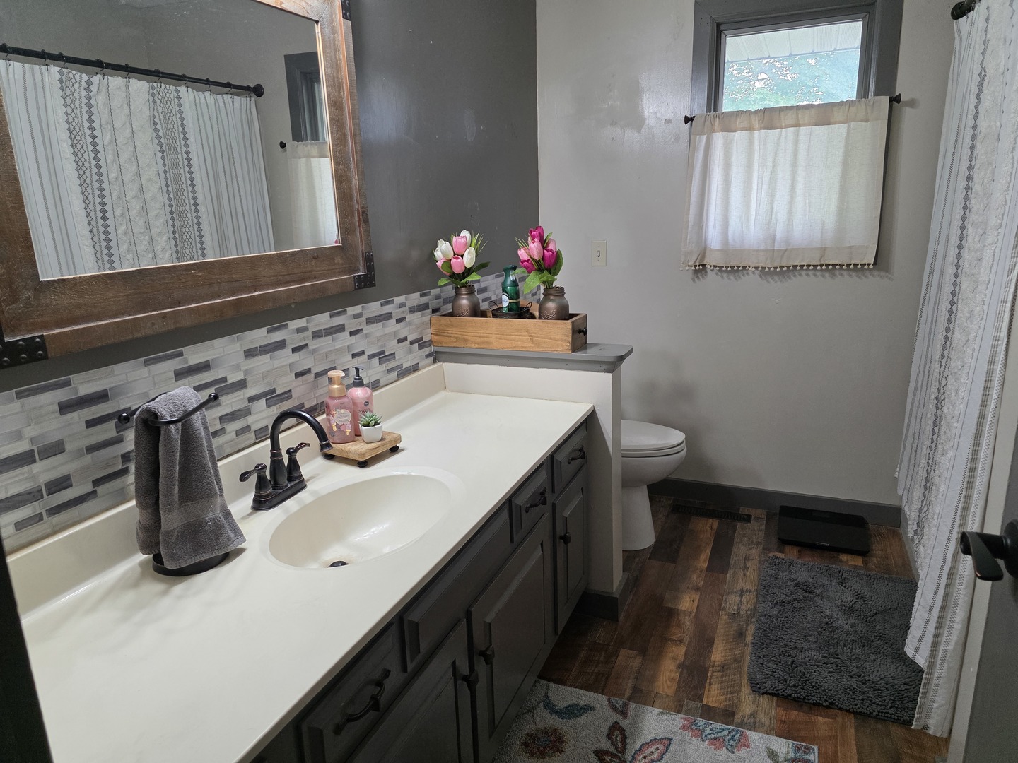 304 Tree Lane Property Photo 11
