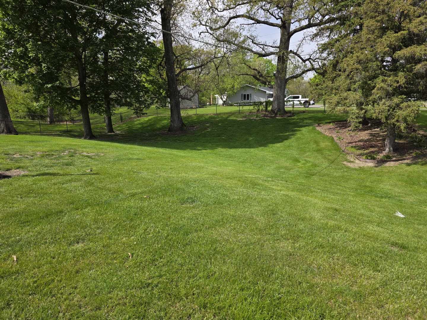 304 Tree Lane Property Photo 17