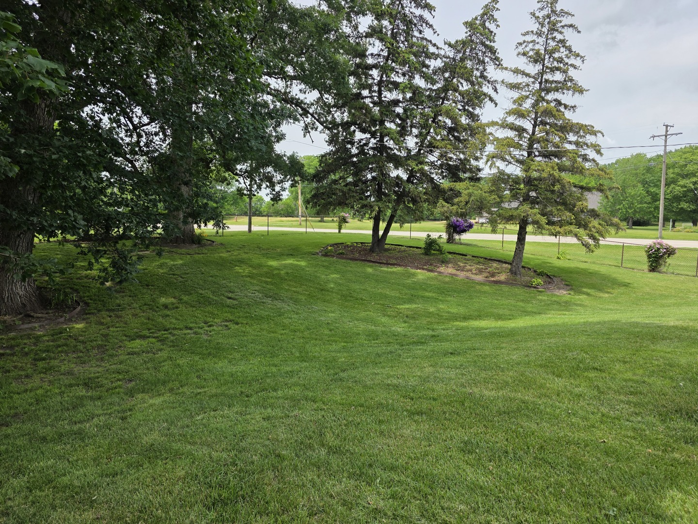 304 Tree Lane Property Photo 19