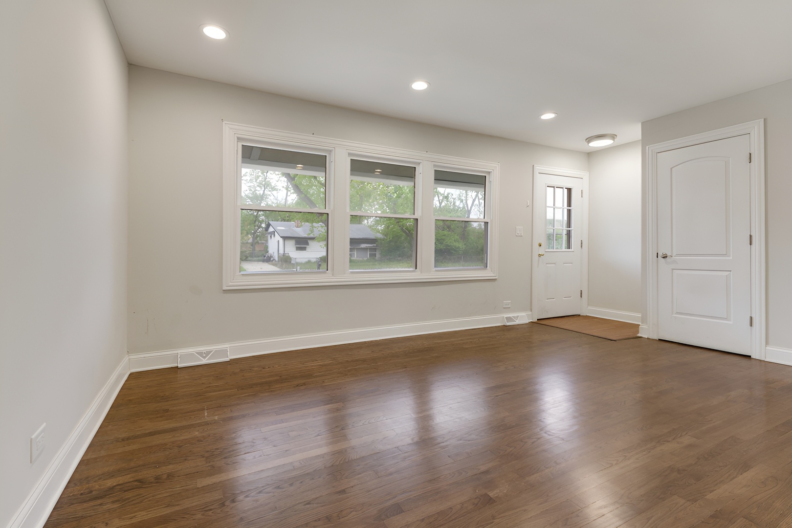 15303 Birch Road Property Photo 3