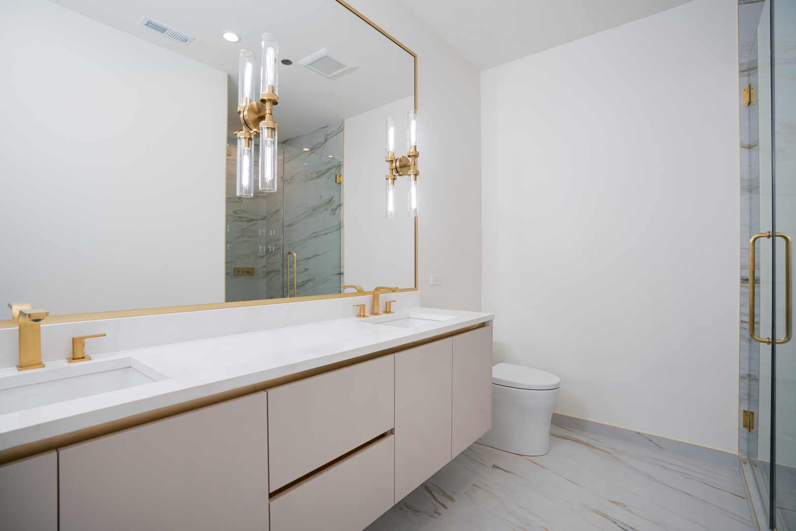 2254 W Chicago Avenue 2s Property Photo 20