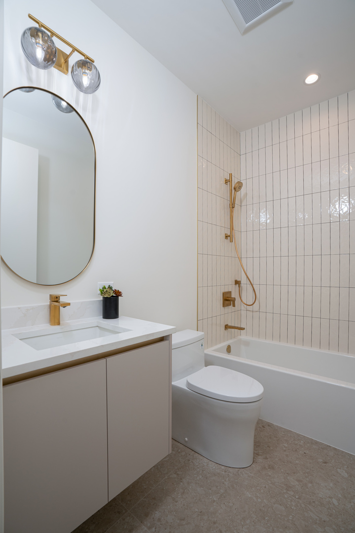 2254 W Chicago Avenue 2s Property Photo 27