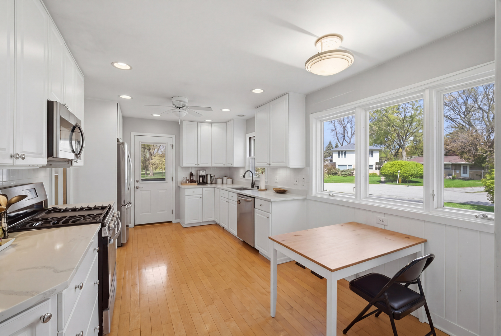 1322 Brook Lane Property Photo 6