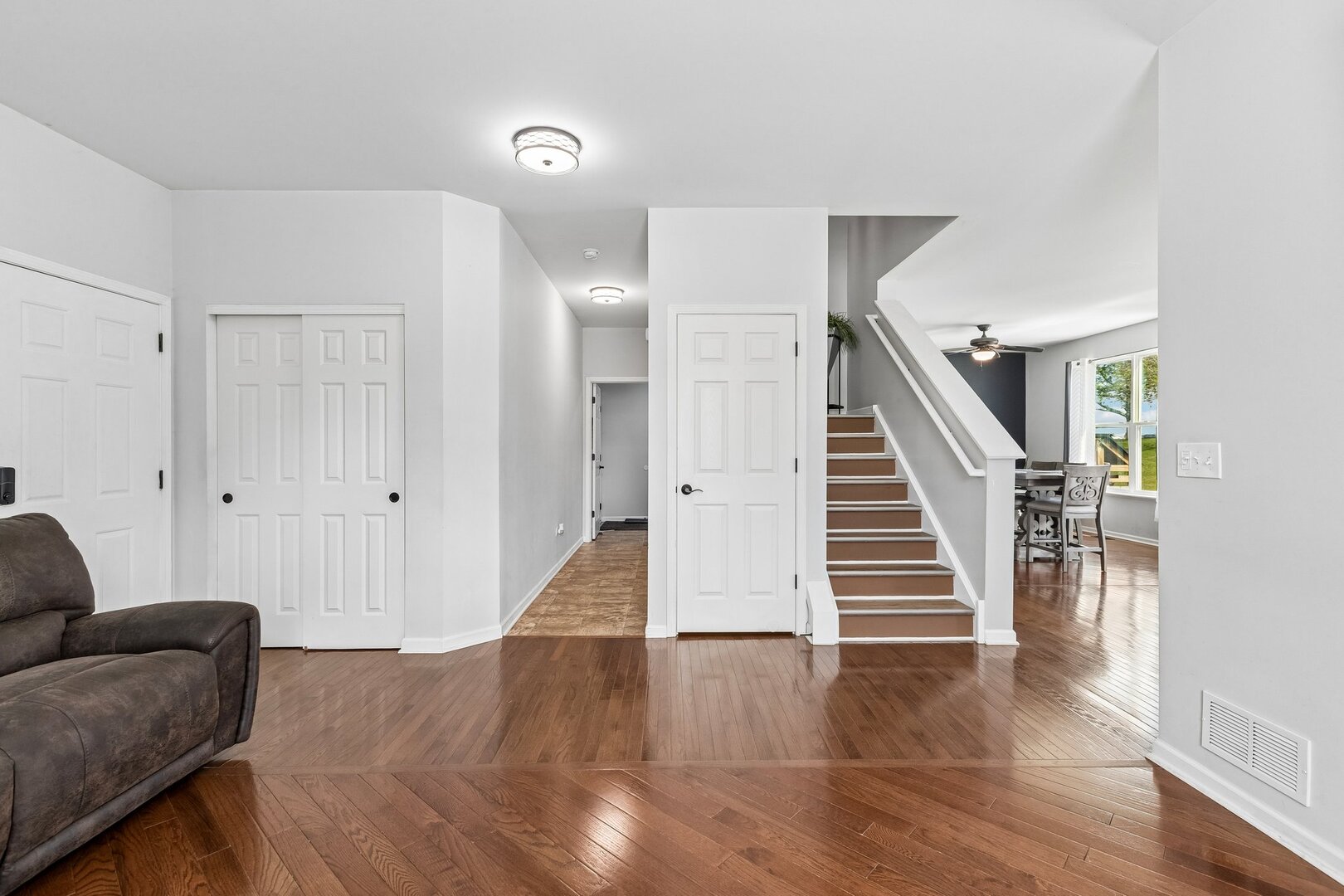 402 Cahokia Street Property Photo 6