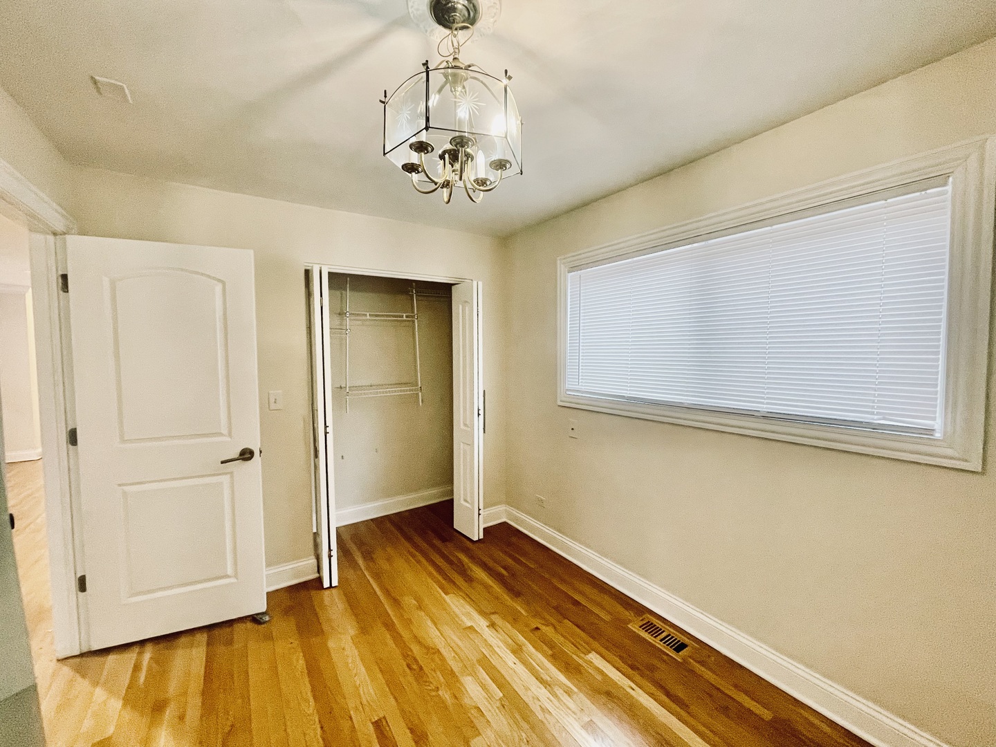 8425 S Marshfield Avenue Property Photo 13