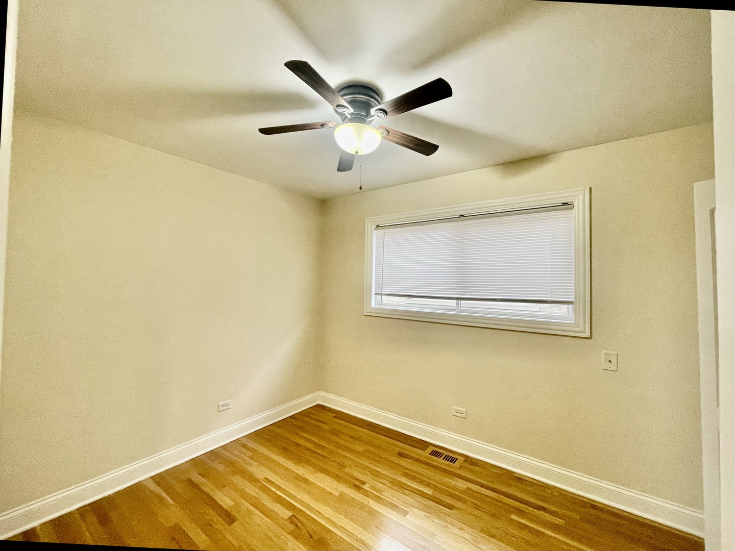8425 S Marshfield Avenue Property Photo 15