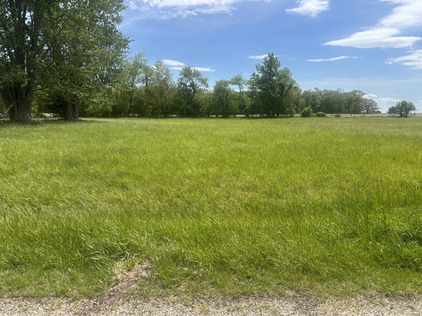827 Brookside Drive Property Photo 1