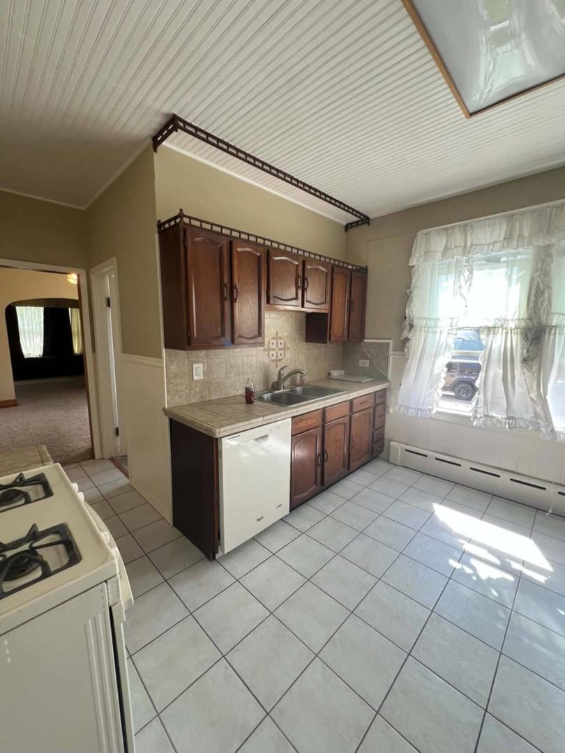 5340 W 30th Street Property Photo 7