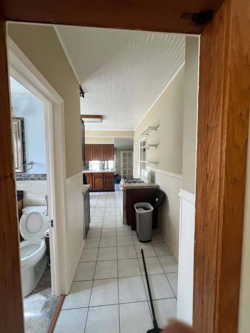 5340 W 30th Street Property Photo 11
