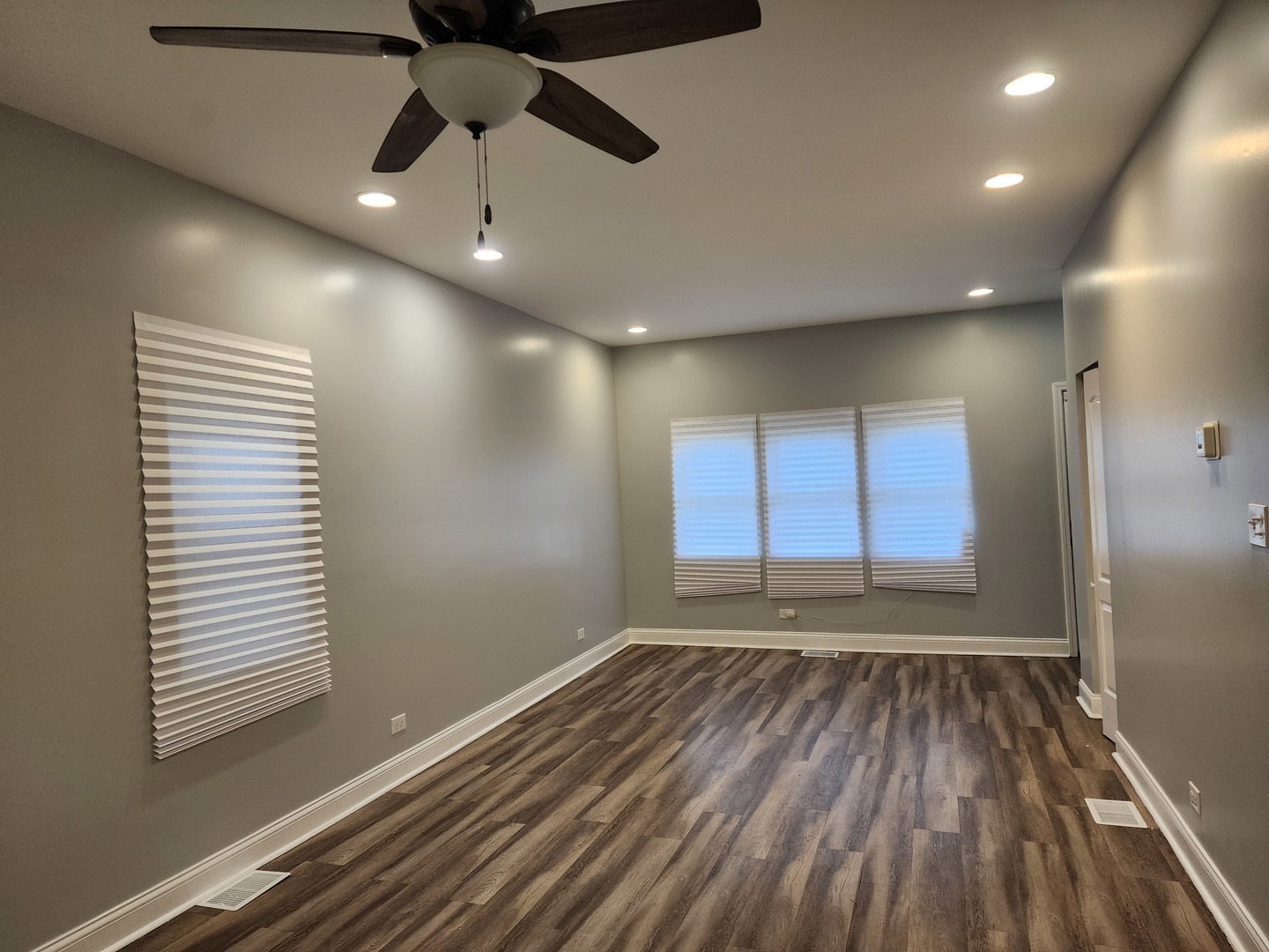 2102 W 68th Place Property Photo 2