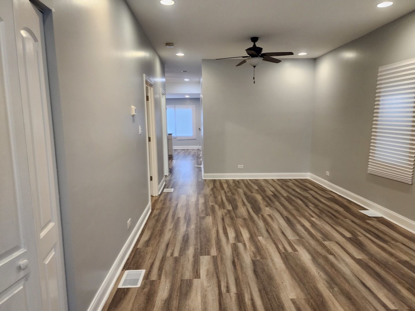 2102 W 68th Place Property Photo 3