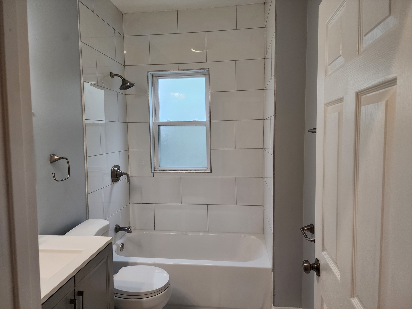 2102 W 68th Place Property Photo 10