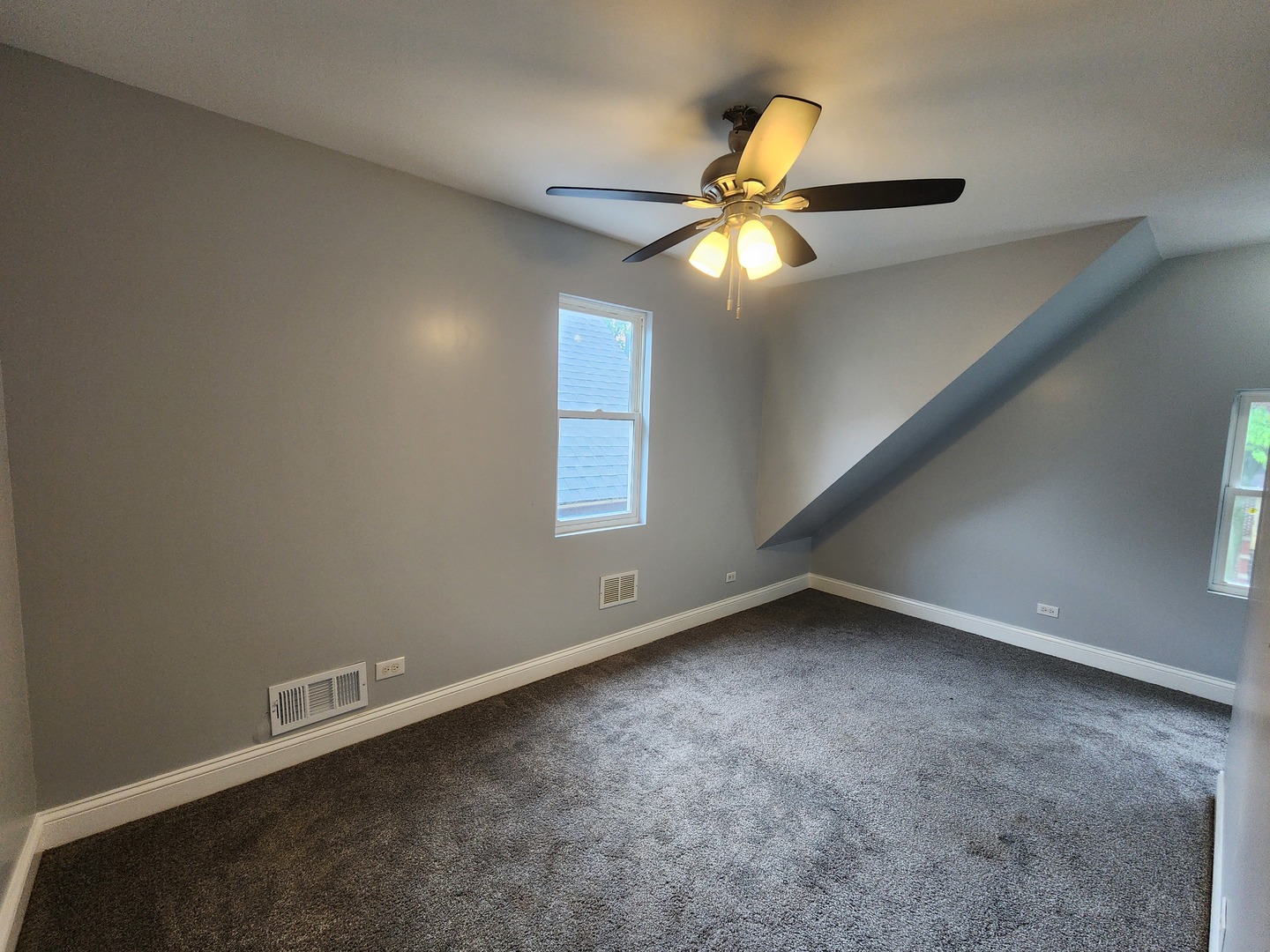 2102 W 68th Place Property Photo 12
