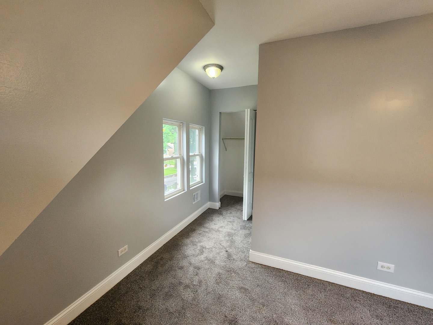 2102 W 68th Place Property Photo 13