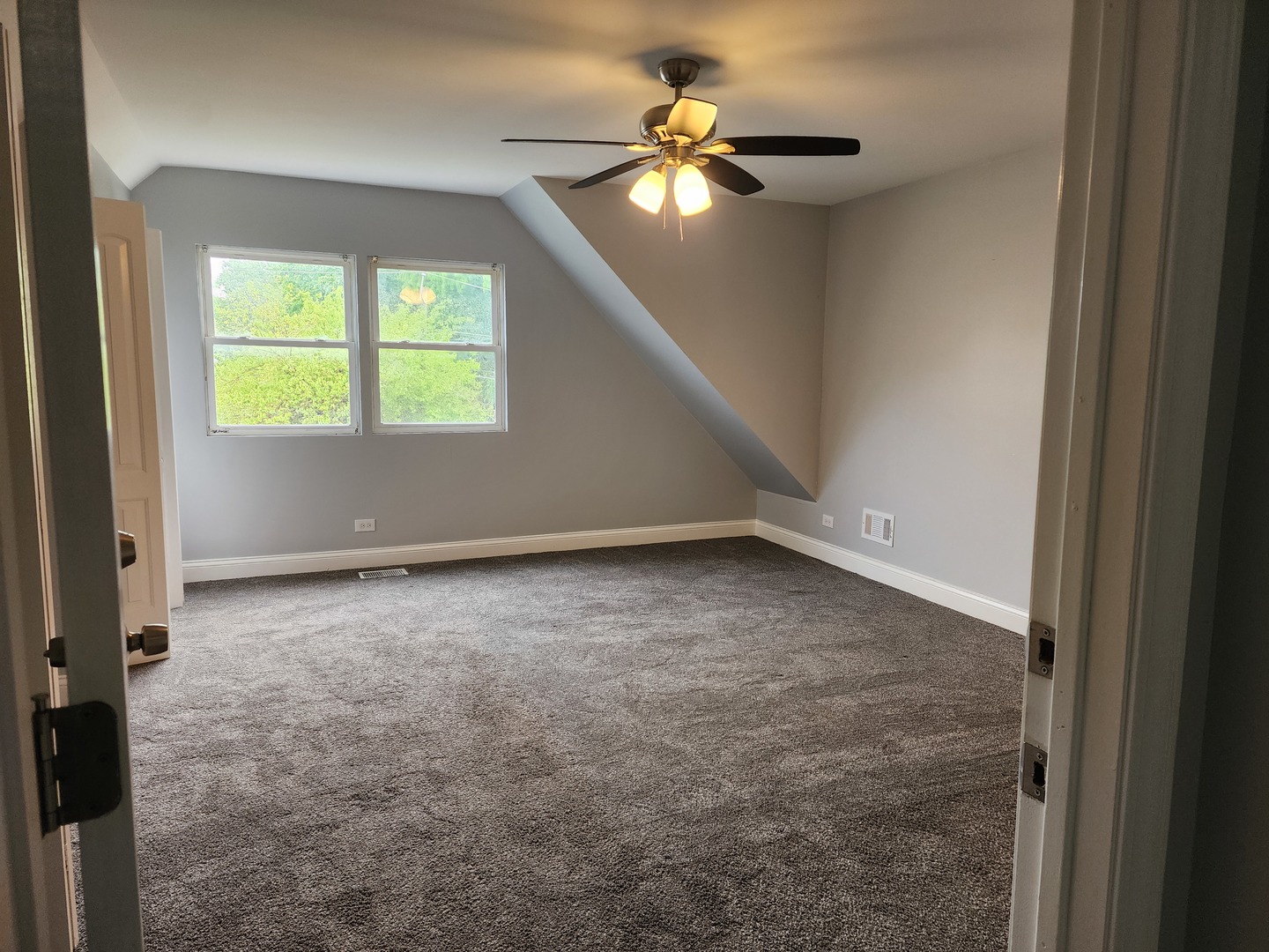 2102 W 68th Place Property Photo 15