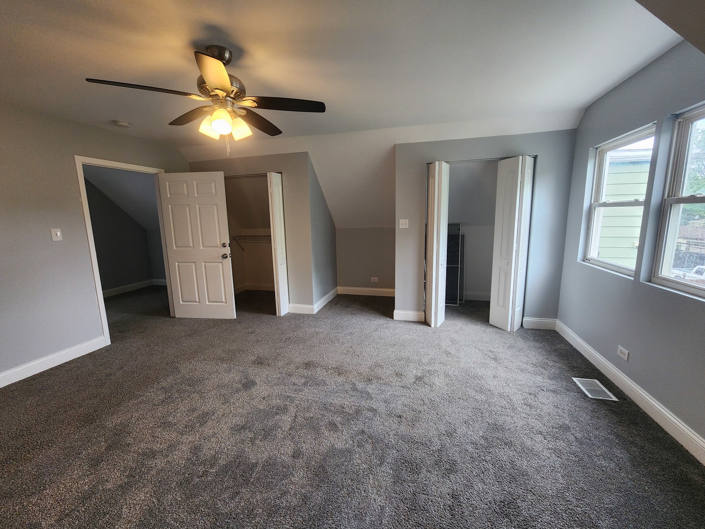 2102 W 68th Place Property Photo 16