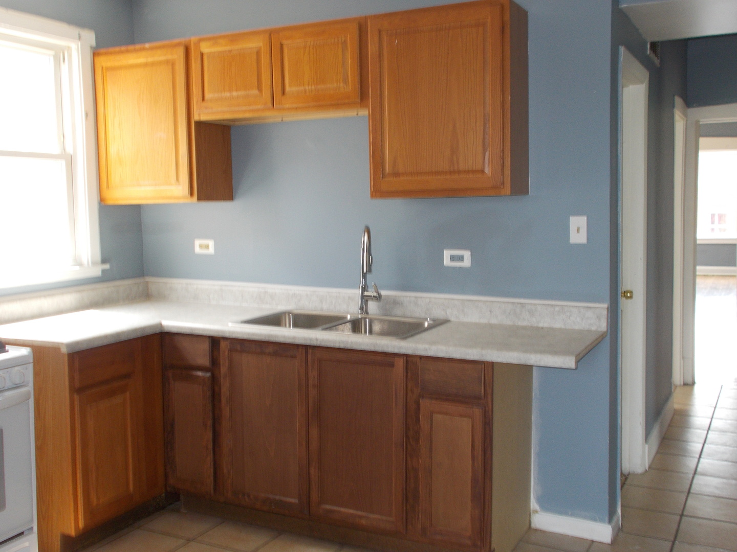 5931 S Campbell Avenue 2 Property Photo 8
