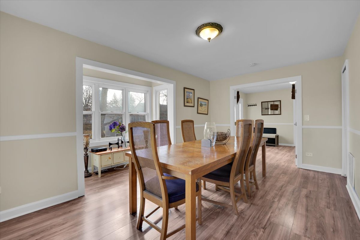 49 N Lake Avenue Property Photo 16