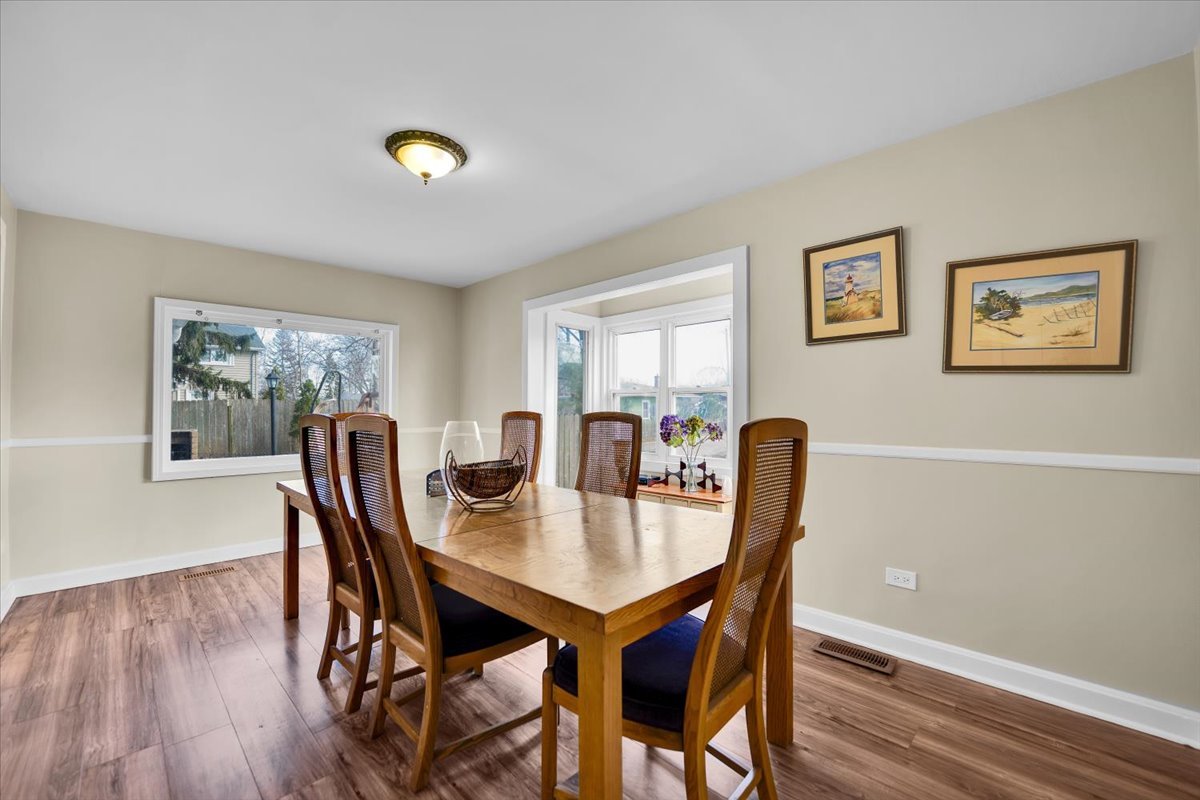 49 N Lake Avenue Property Photo 17